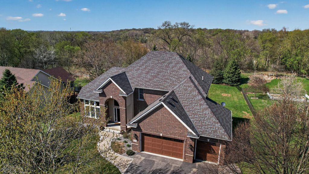 Photo of 2602 Woods Trail N, Burnsville, MN 55306 (MLS # 7059160)