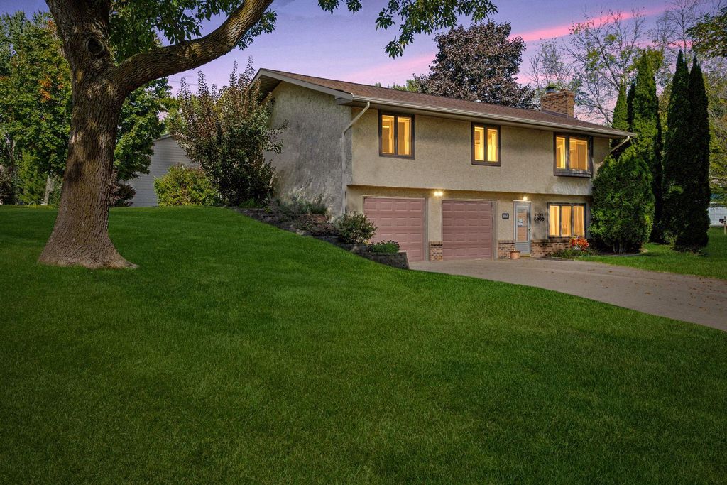 Photo of 8860 Hilltop Drive, Saint Bonifacius, MN 55375 (MLS # 6808406)