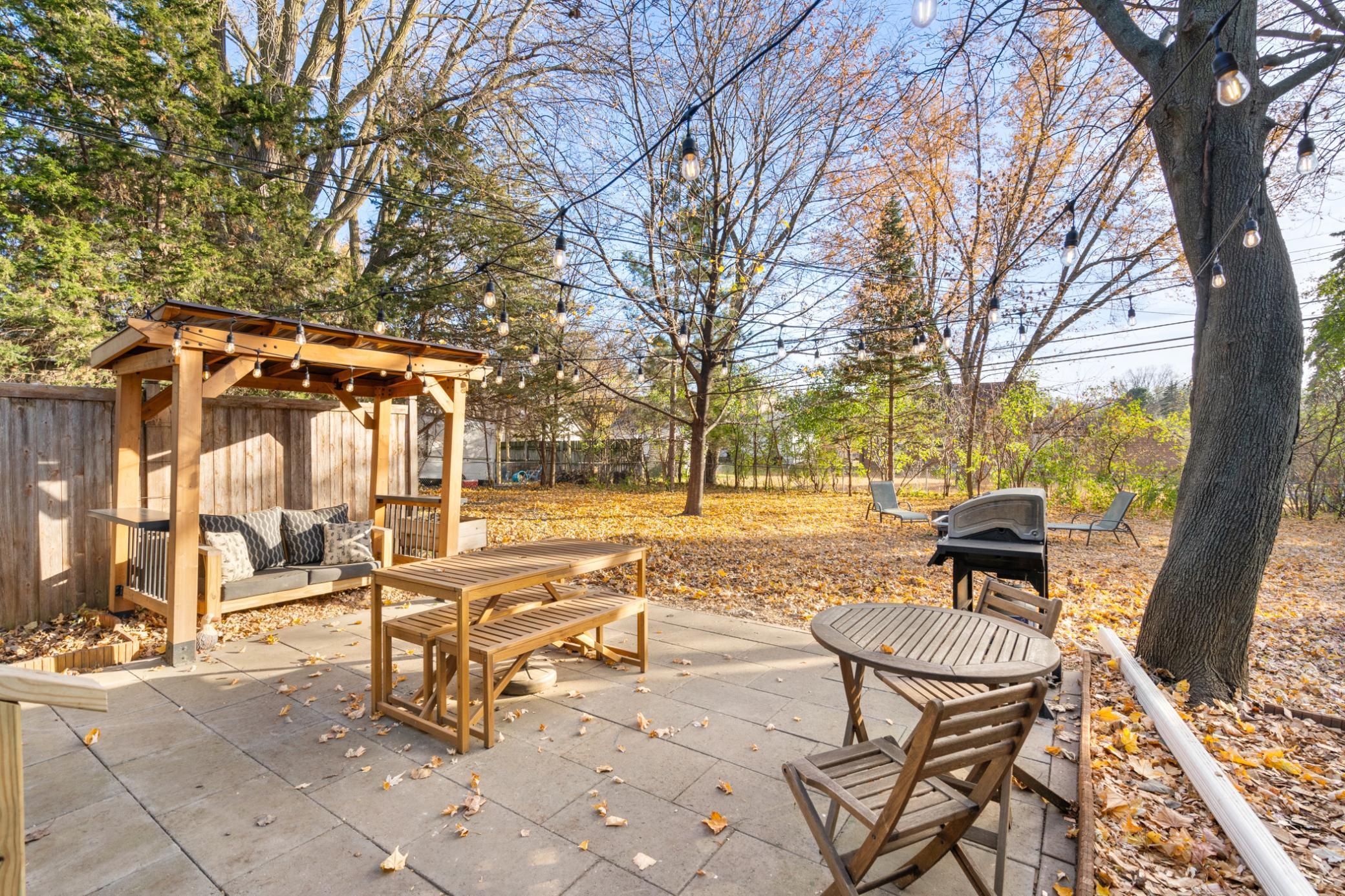 1024 County Road B2 W