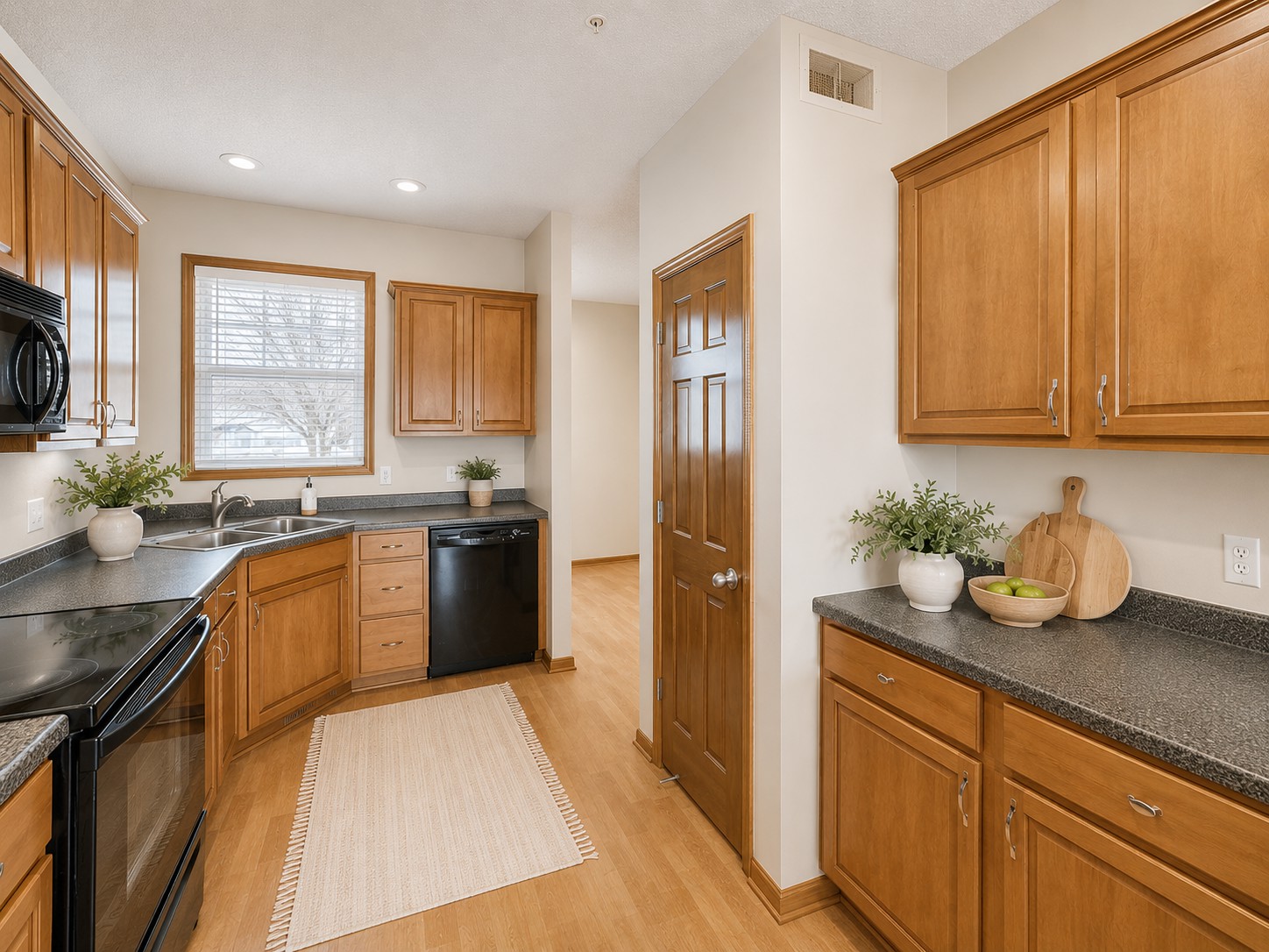 4646 Blaylock Way 3502