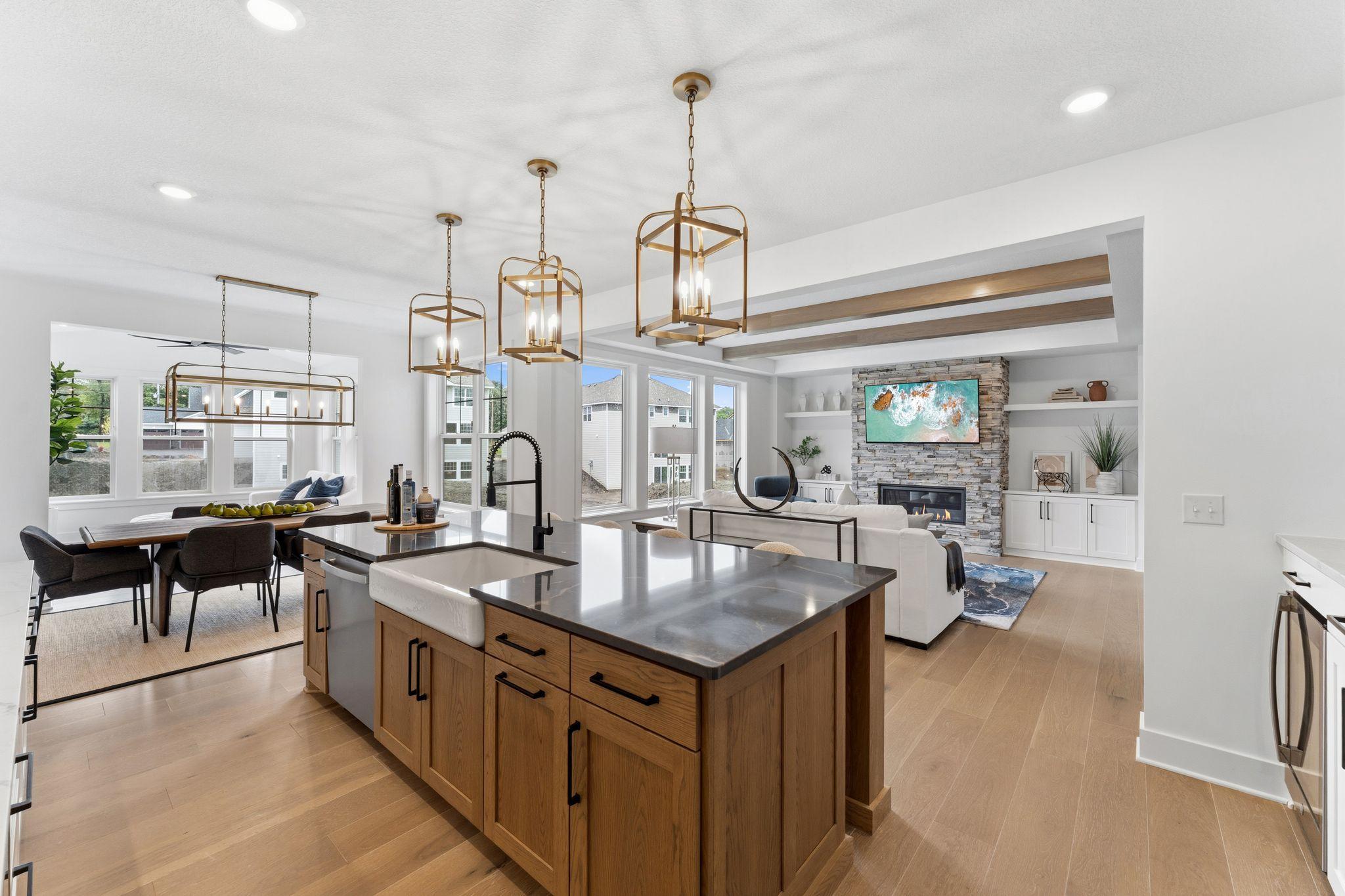 6858 Spruce Lane