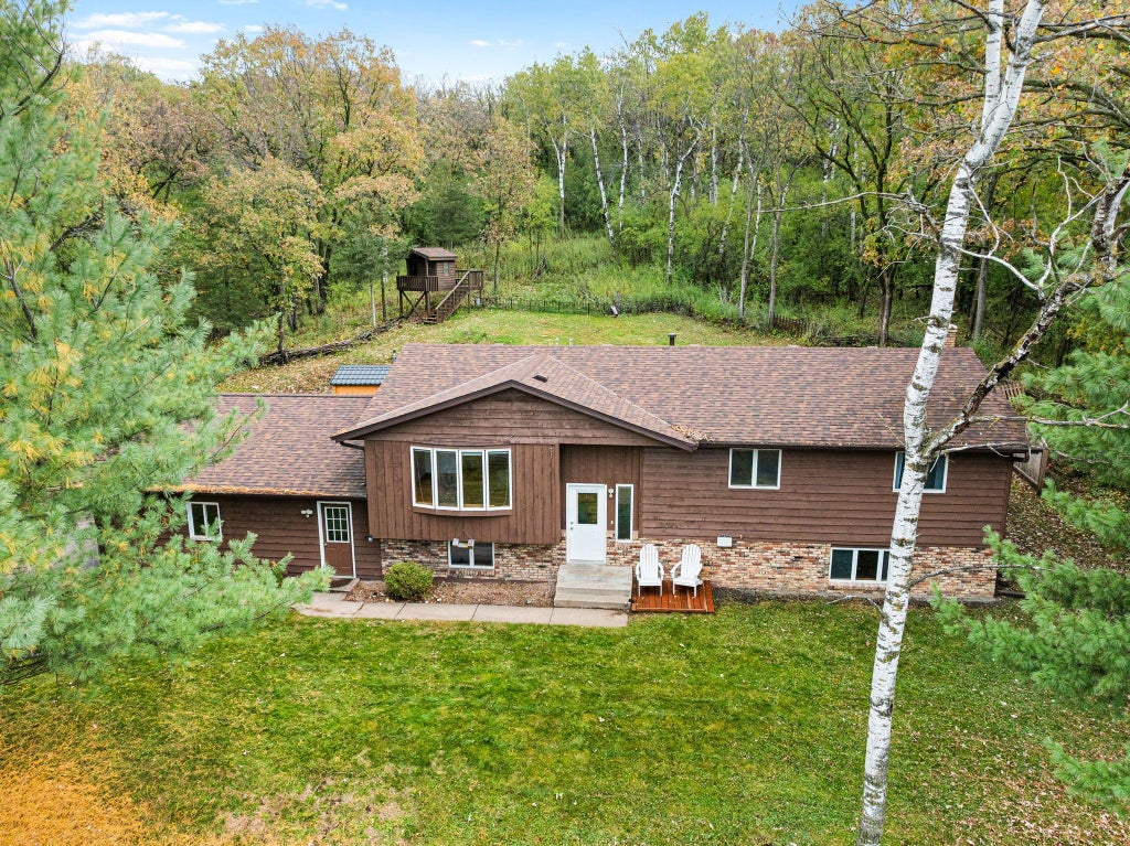 Photo of 473 Country View Road, Hudson, WI 54016 (MLS # 7151618)