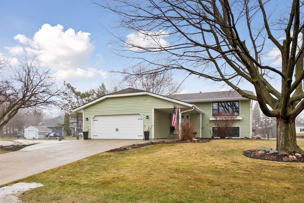 Photo of 316 Lakeview Terrace Boulevard, Waconia, MN 55387 (MLS # 7021981)