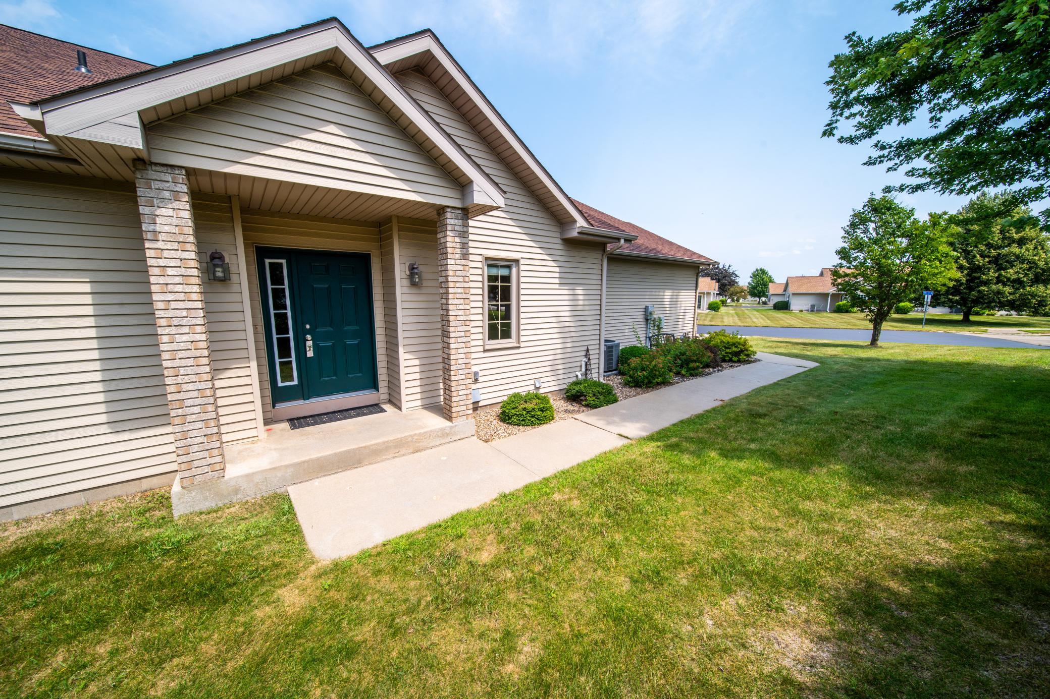 2862 Century Ct NE
