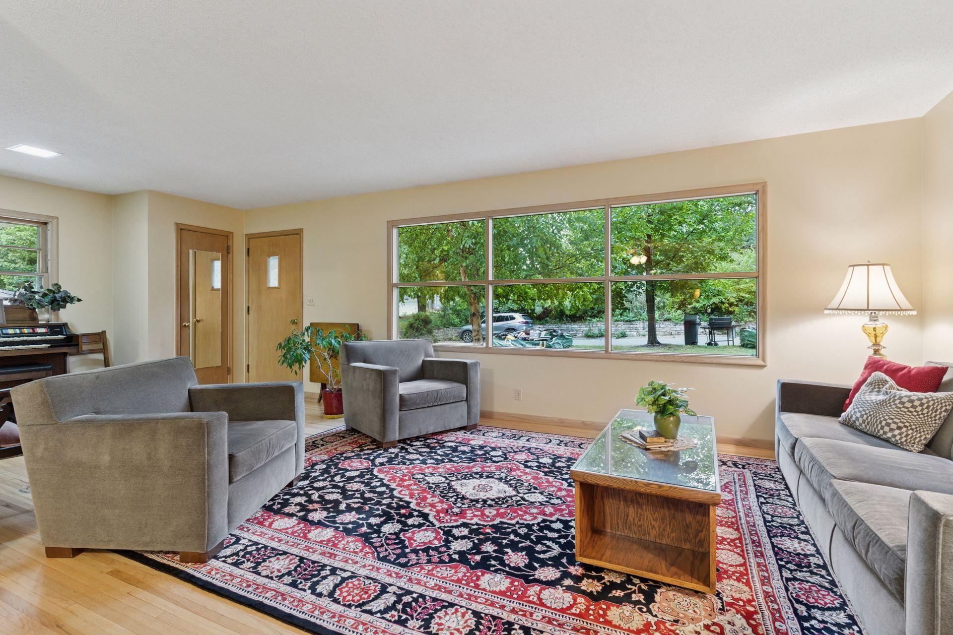 3101 Sumter Avenue S