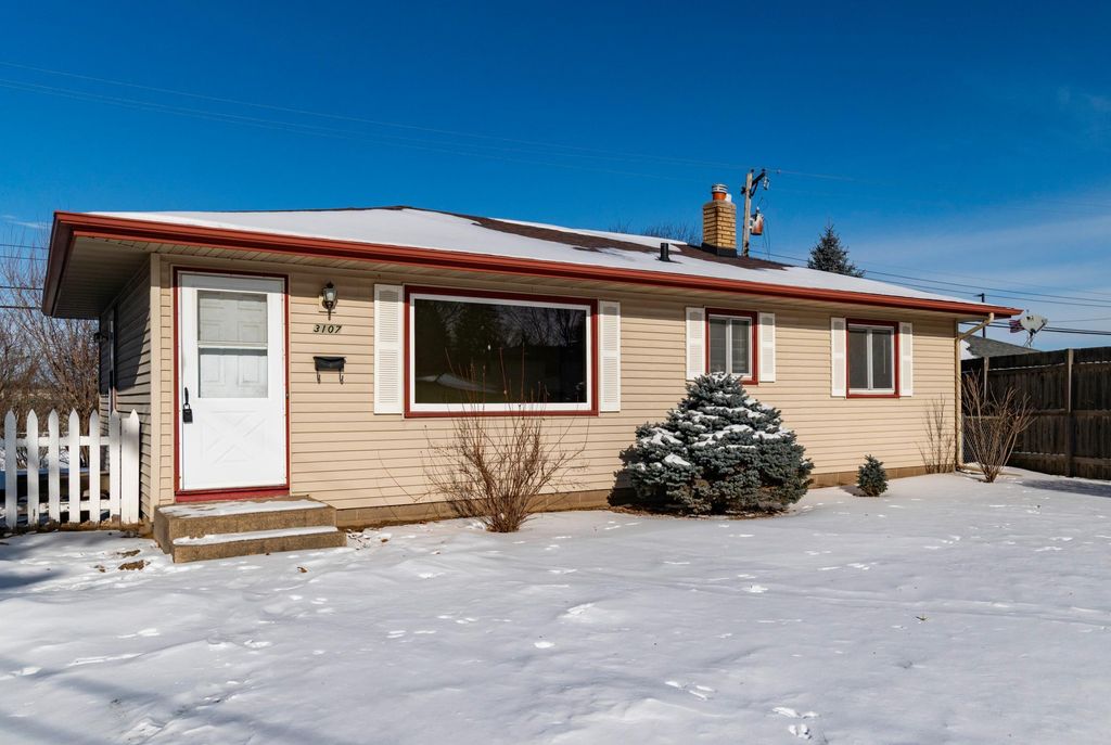 Photo of 3107 68th Street E, Inver Grove Heights, MN 55076 (MLS # 7003479)