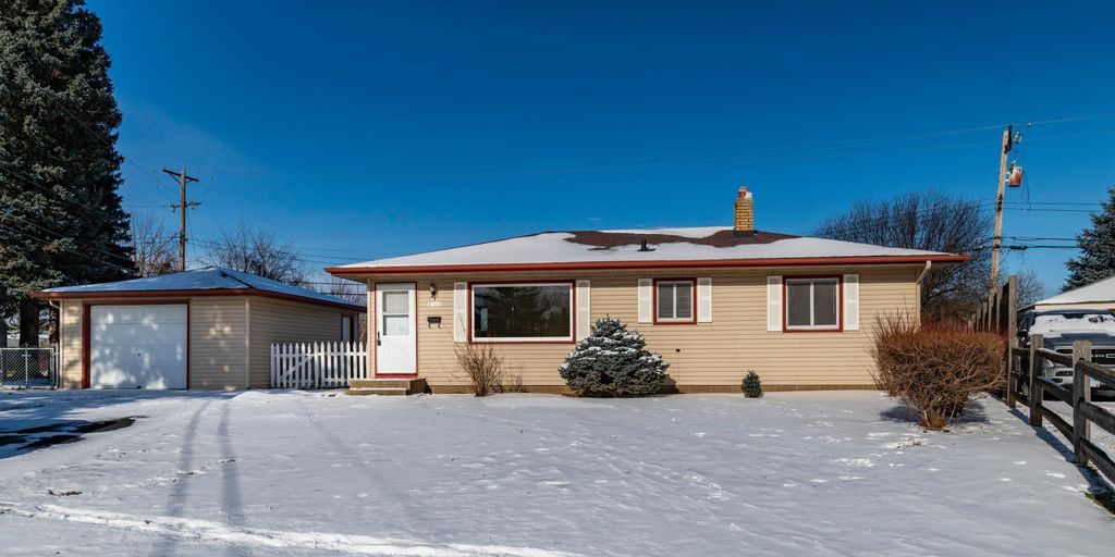 Photo of 3107 68th Street E, Inver Grove Heights, MN 55076 (MLS # 7003479)