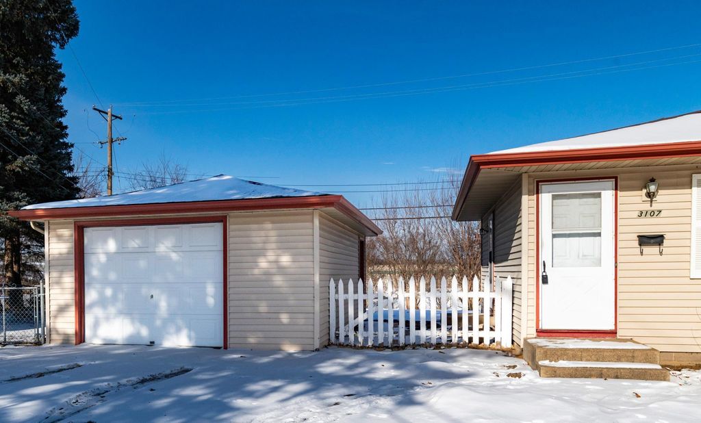 Photo of 3107 68th Street E, Inver Grove Heights, MN 55076 (MLS # 7003479)