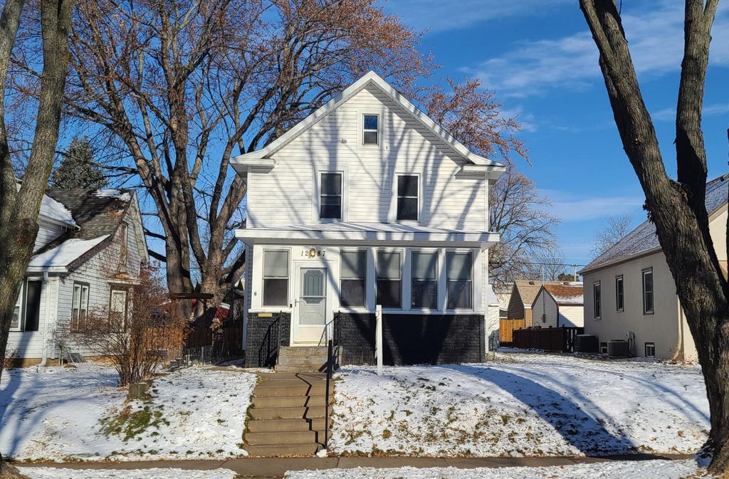 Photo of 1287 Juliet Avenue, Saint Paul, MN 55105 (MLS # 6822575)