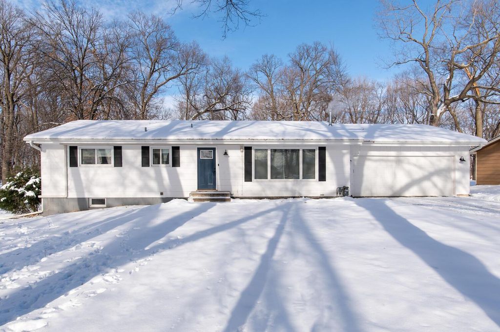 Photo of 3070 Maple Drive, Prior Lake, MN 55372 (MLS # 7004488)