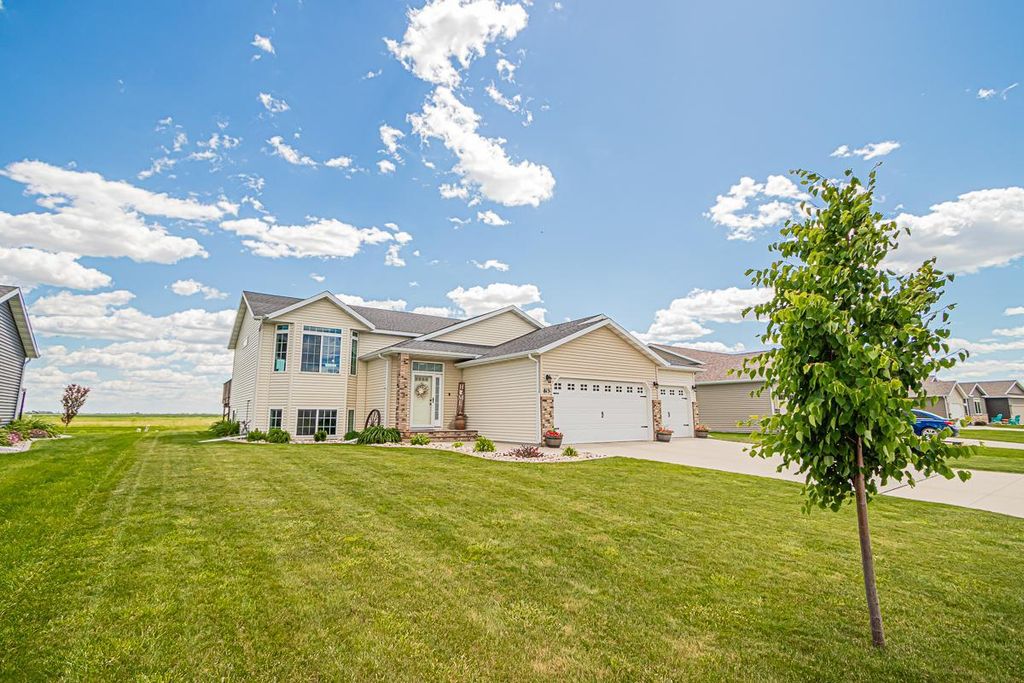 Photo of 813 W Summerwood Trail, Dilworth, MN 56529 (MLS # 7047197)
