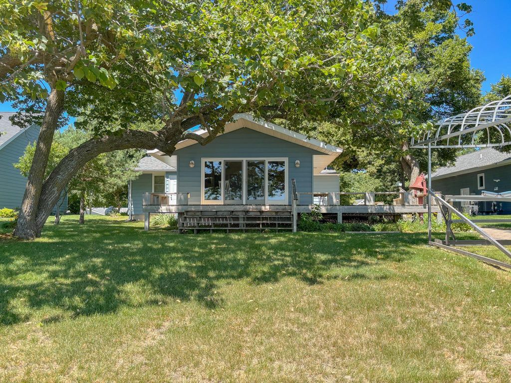 Photo of 26892 Mar Tee Beach Road, Battle Lake, MN 56515 (MLS # 7109994)