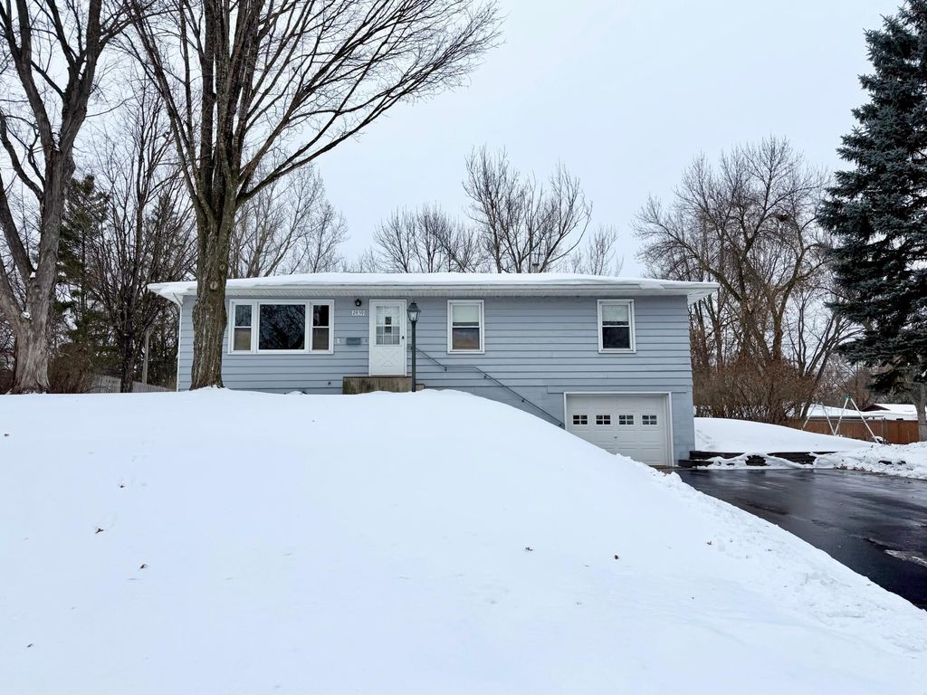 Photo of 2859 Parker Road, Saint Cloud, MN 56301 (MLS # 7003570)