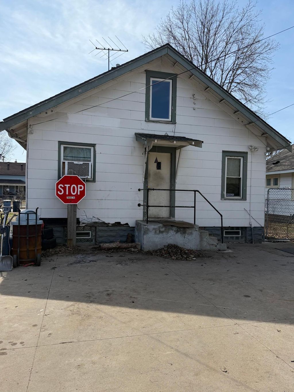 Photo of 1510 44th Avenue N, Minneapolis, MN 55412 (MLS # 7049687)