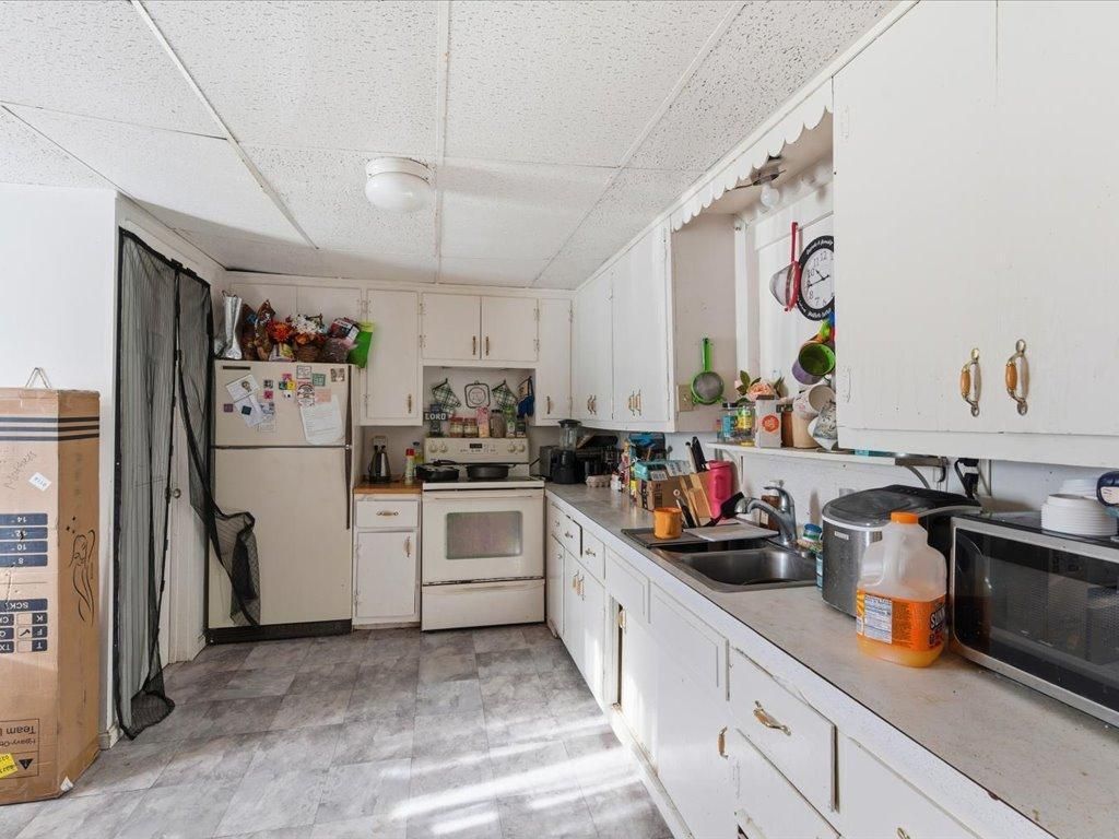 Photo of 2827 Pleasant Avenue, Minneapolis, MN 55408 (MLS # 6818050)