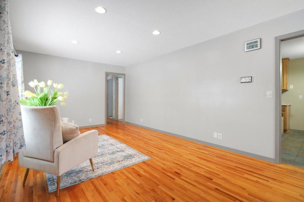 Photo of 7224 Florida Avenue N, Brooklyn Park, MN 55428 (MLS # 6822485)