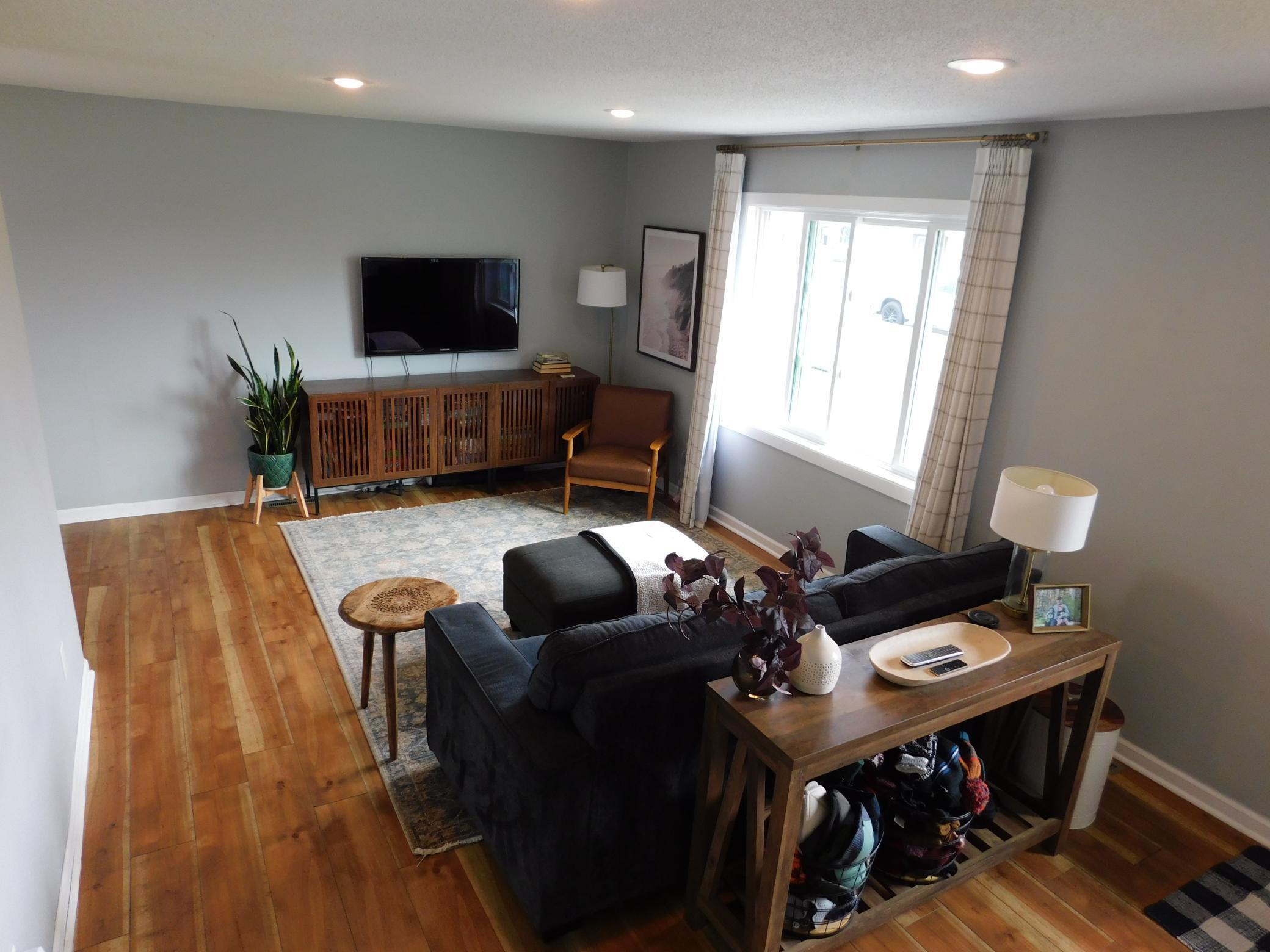 578 Guthrie Avenue N