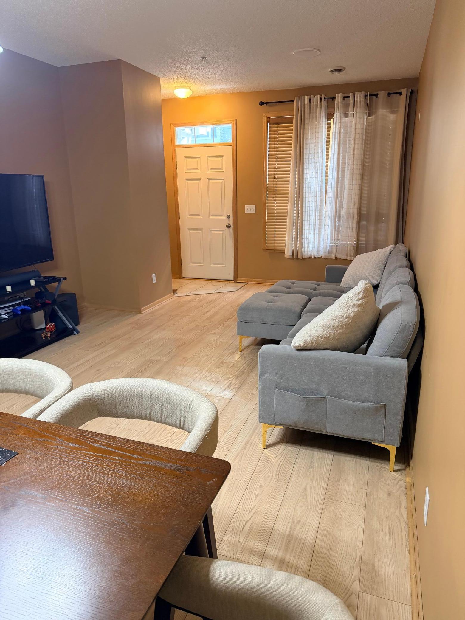 3049 Chamberlain Street N 6