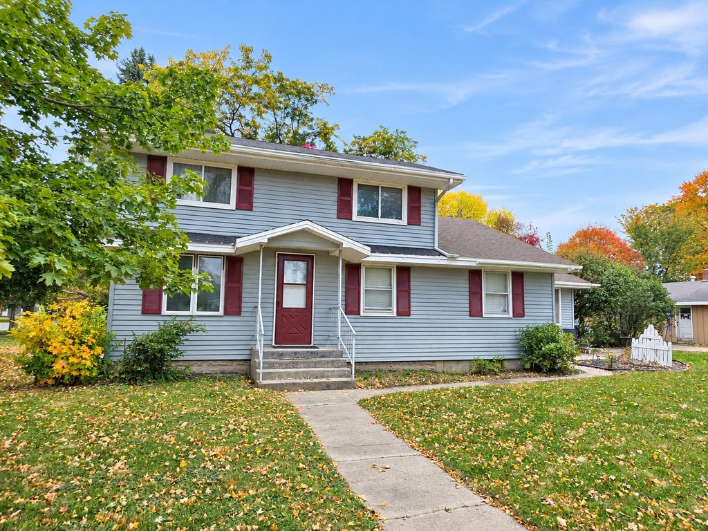 Photo of 610 2nd Street N, Dassel, MN 55325 (MLS # 7159637)