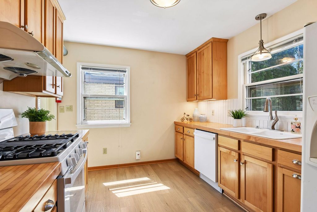 Photo of 4412 Portland Avenue, Minneapolis, MN 55407 (MLS # 7059294)
