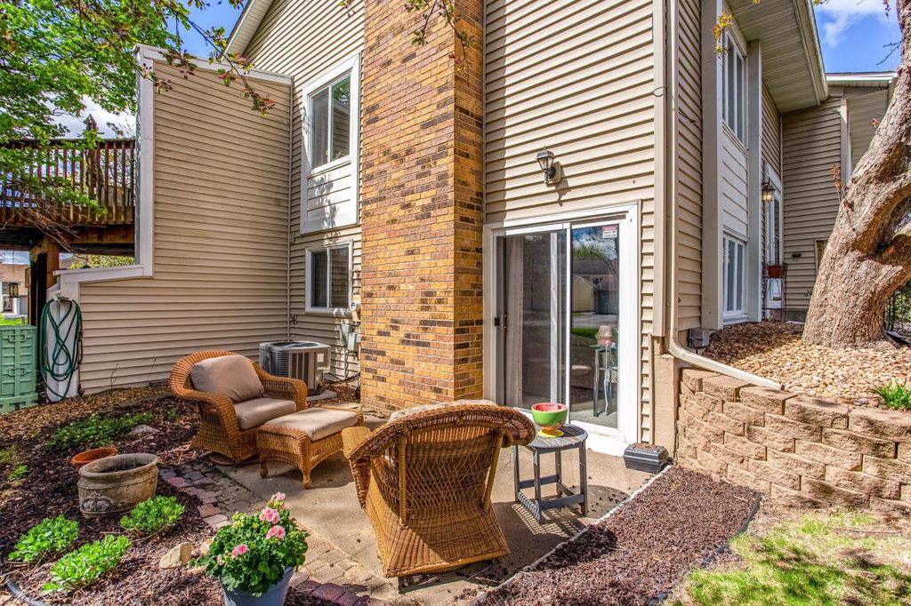 Photo of 10941 105th Avenue N, Maple Grove, MN 55369 (MLS # 7052828)