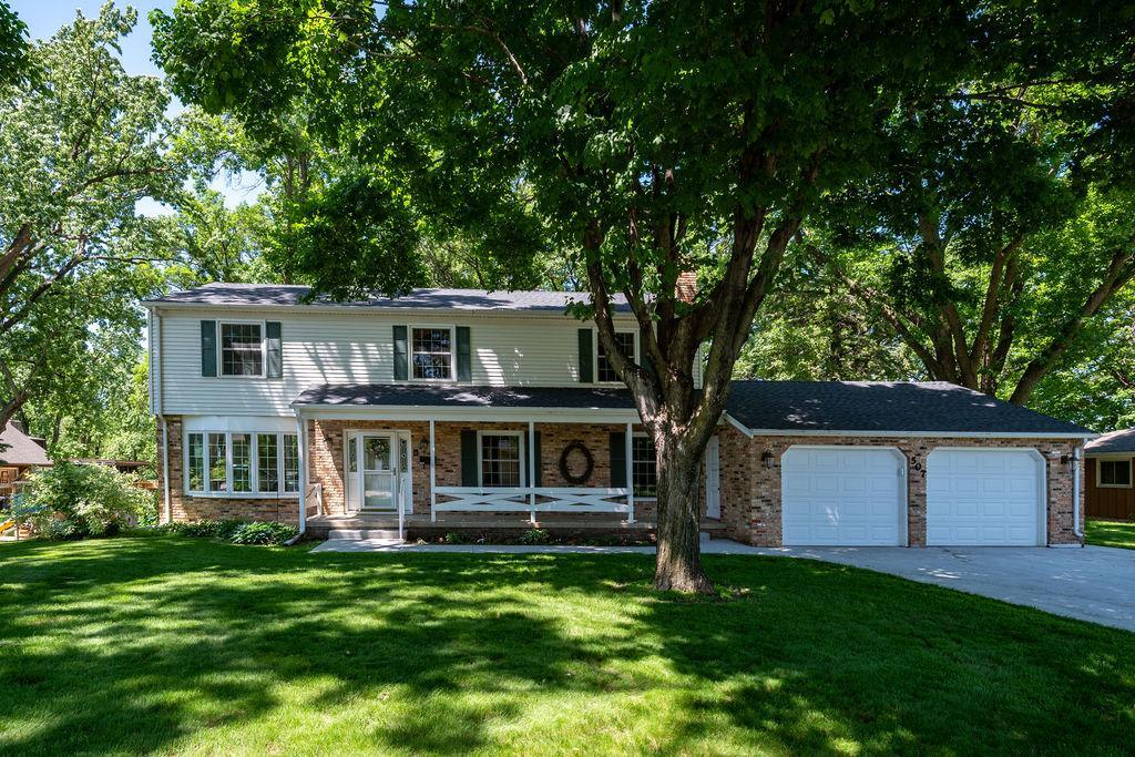 Photo 1 of 69 — 507 Knollwood Drive NW, Willmar, MN 56201