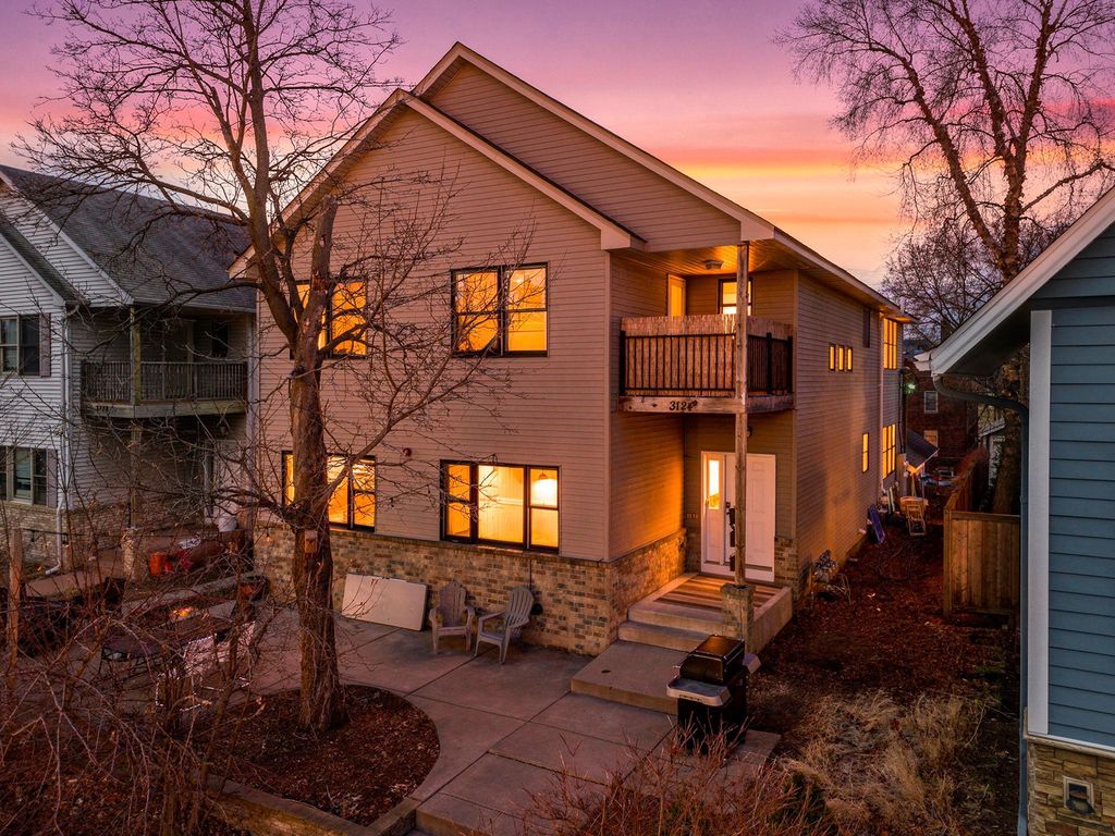 Photo of 3124 Lyndale Avenue S #B, Minneapolis, MN 55408 (MLS # 7049197)