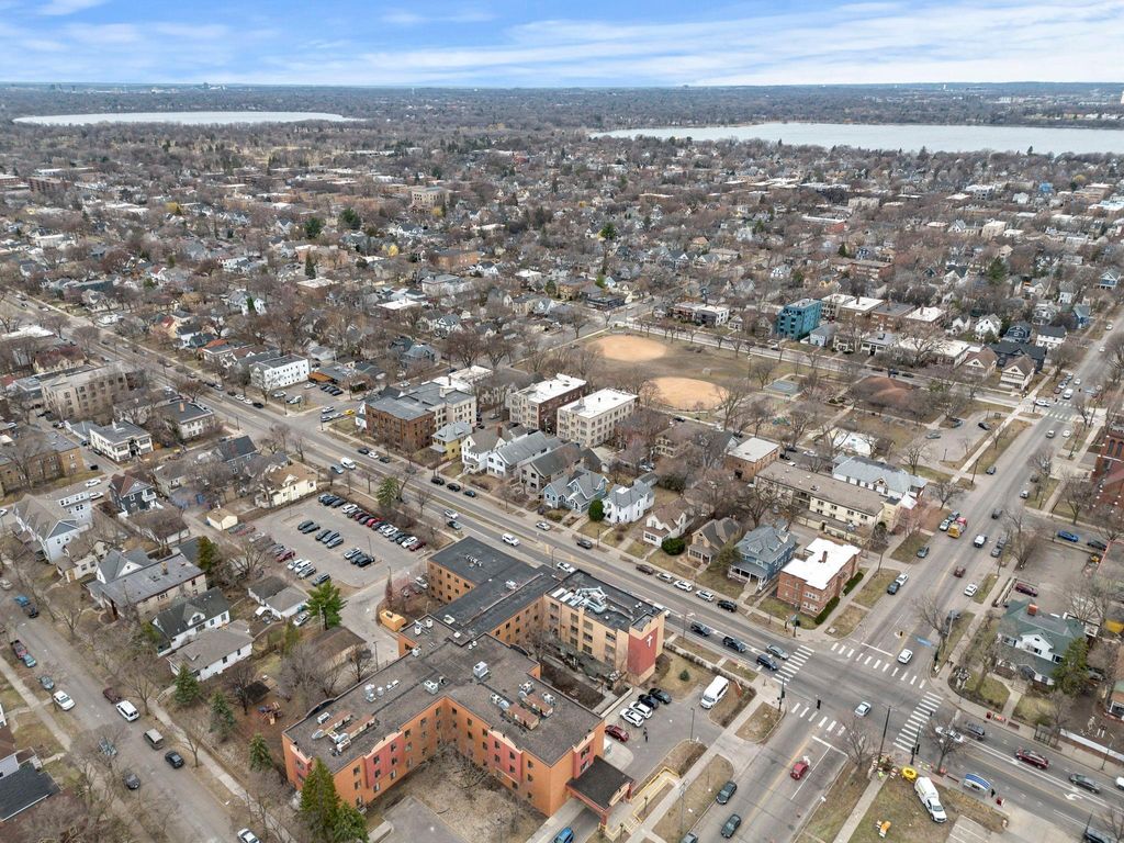 Photo of 3124 Lyndale Avenue S #B, Minneapolis, MN 55408 (MLS # 7049197)