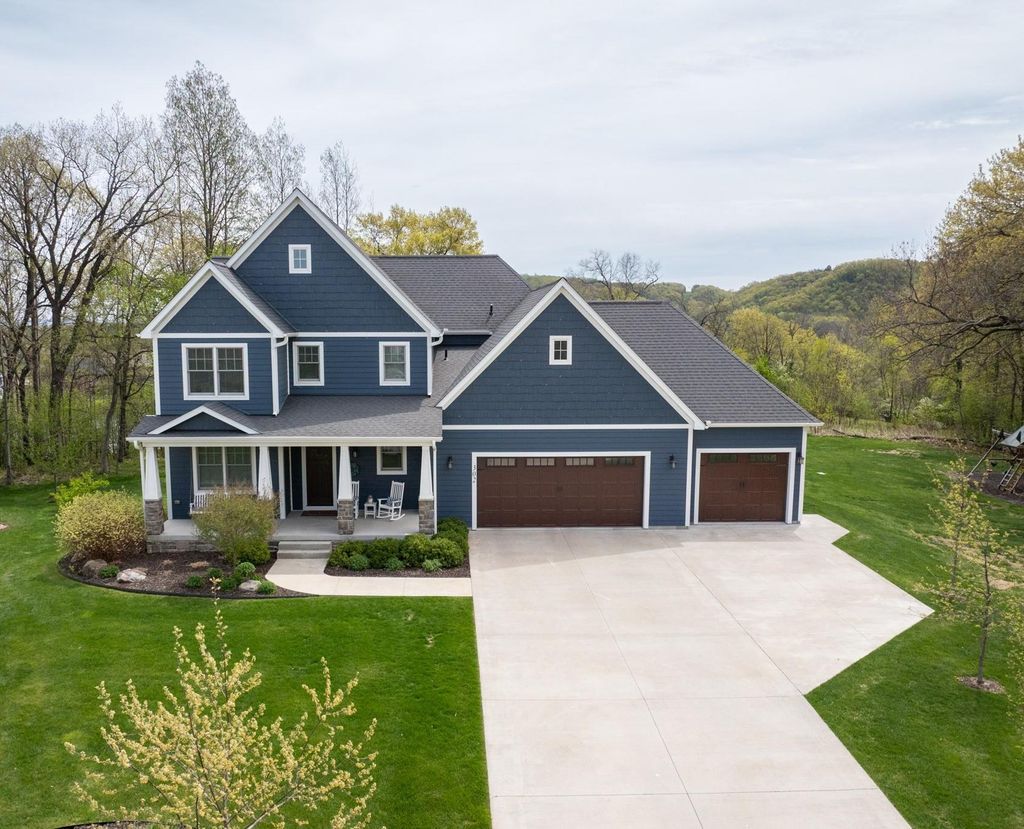 Photo of 302 Grand Drive, Lake City, MN 55041 (MLS # 7066909)