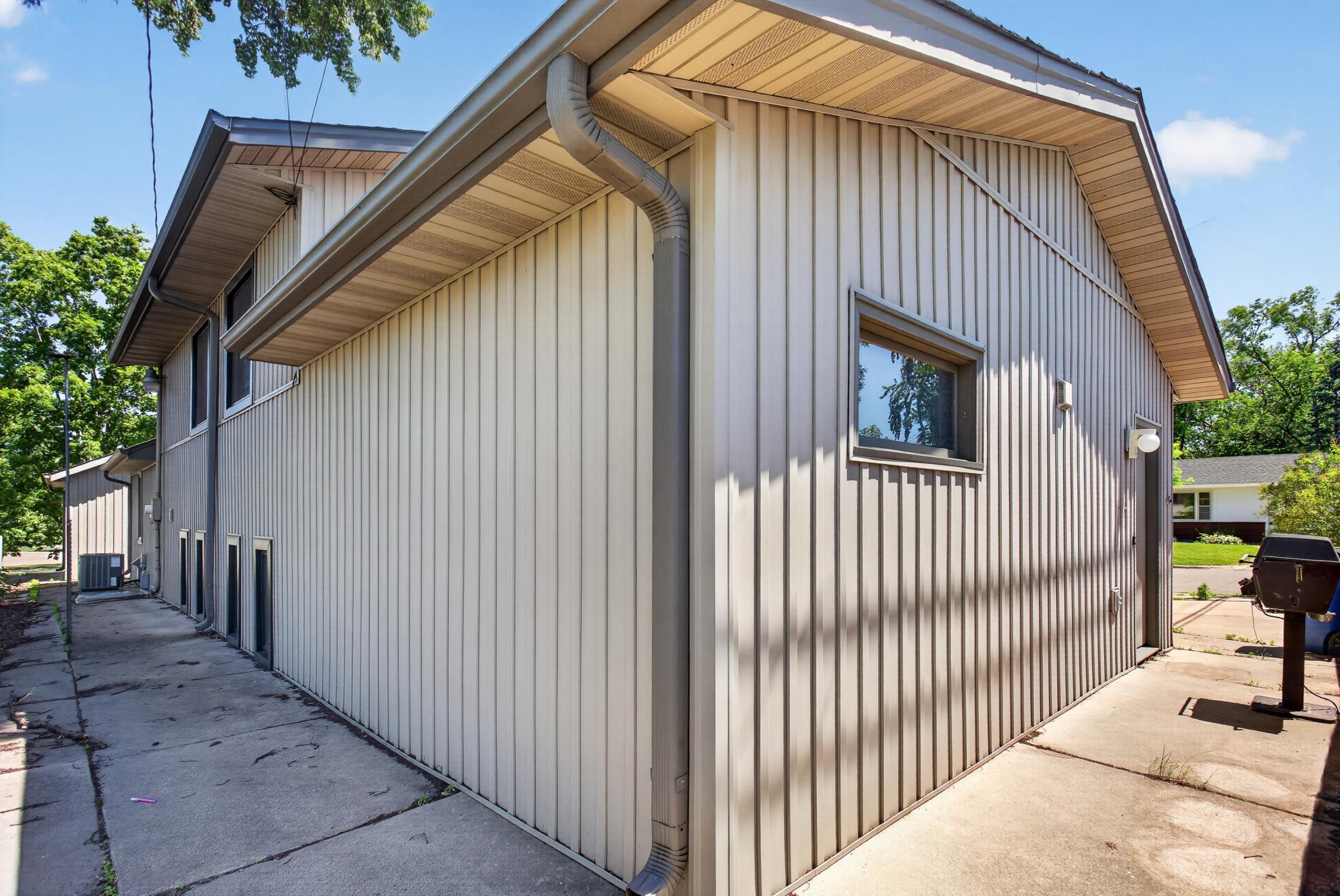 1408 E 69th Street