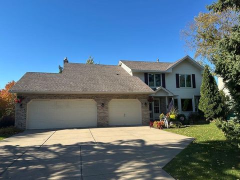 1147 Mary Place S Maplewood MN 55119