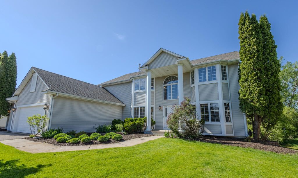 Photo of 16210 39th Place N, Plymouth, MN 55446 (MLS # 7076629)