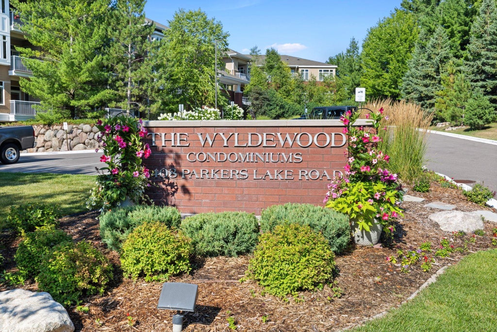 Photo of 408 Parkers Lake Road #206, Wayzata, MN 55391 (MLS # 7087887)