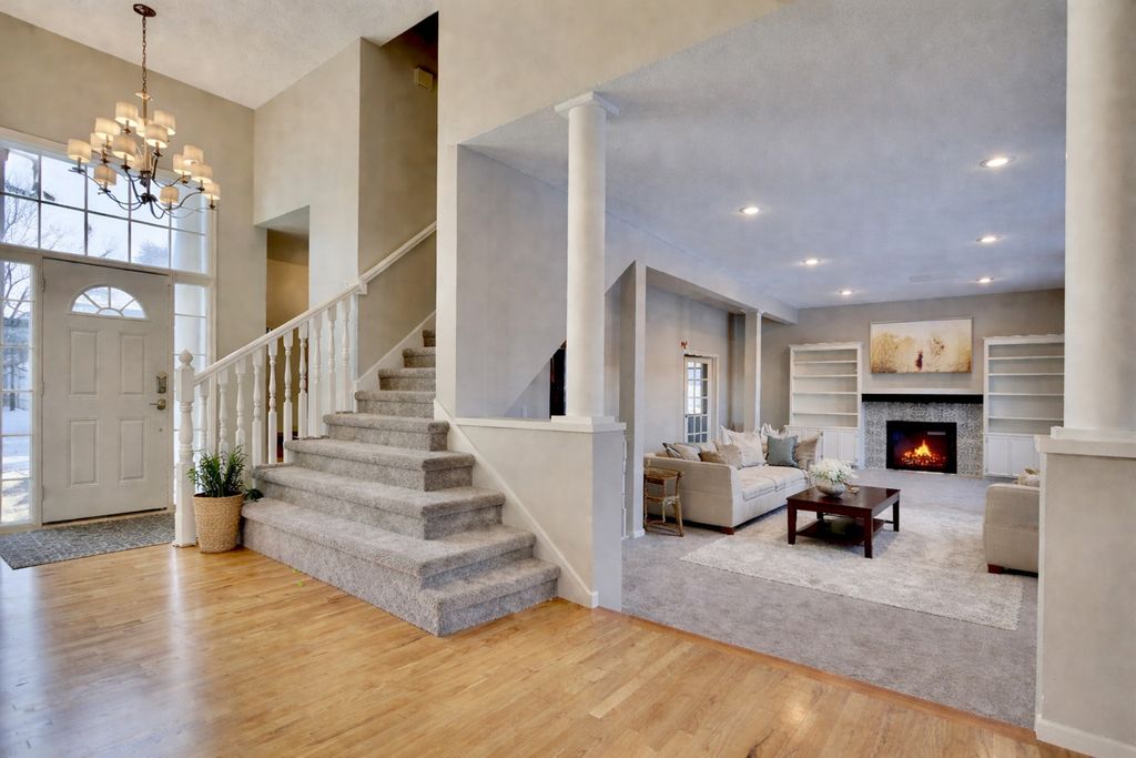 Photo of 2338 Manuela Drive, Chaska, MN 55318 (MLS # 7017243)