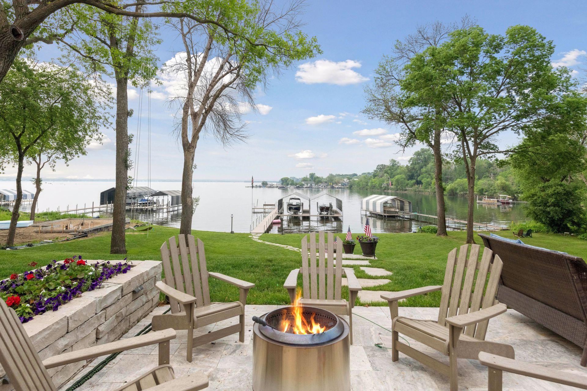 1397 Orono Lane