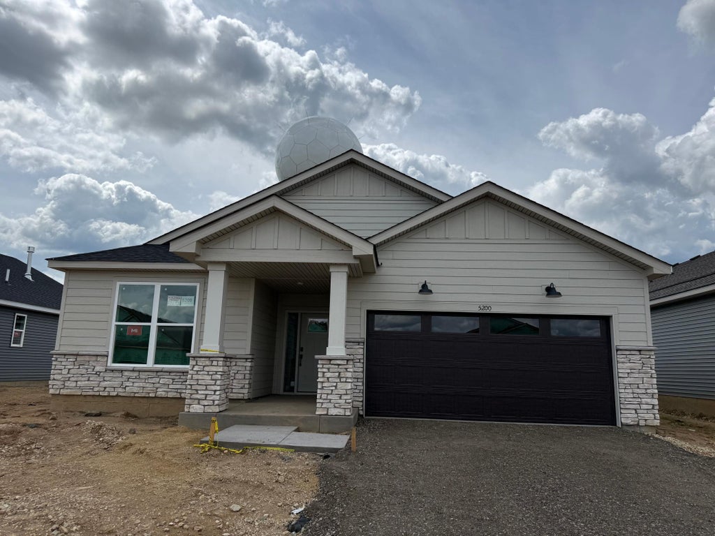 Photo of 5200 Long Pointe Bay, Woodbury, MN 55129 (MLS # 7125972)