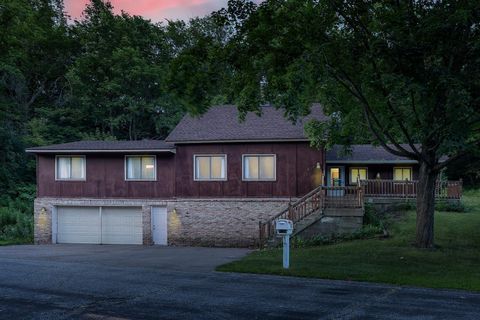 617 Broadway Carver MN 55315