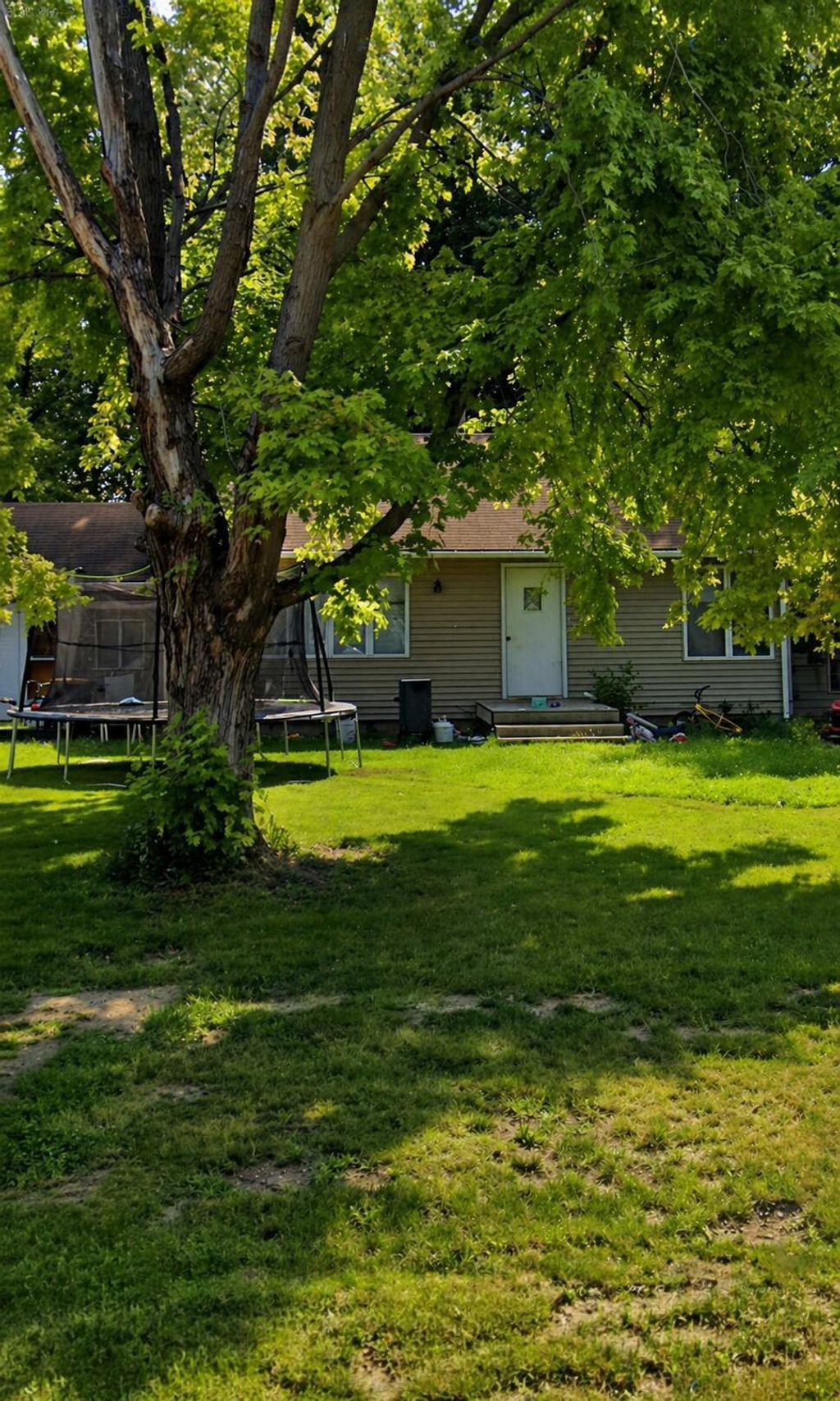 Photo of 122 5th Street, Clinton, MN 56225 (MLS # 7064543)