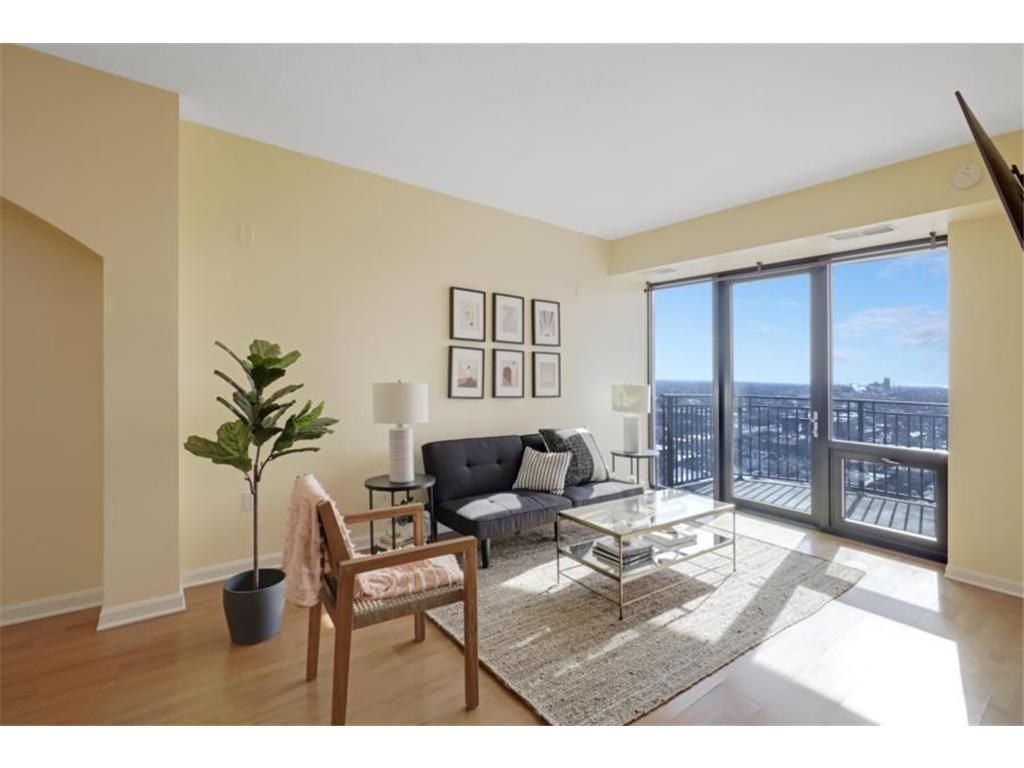 Photo of 500 E Grant Street #1905, Minneapolis, MN 55404 (MLS # 7038417)