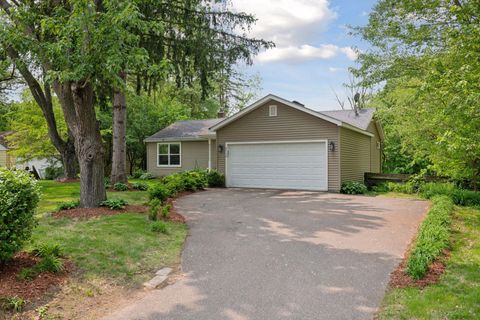 5110 Woodridge Road Minnetonka MN 55345