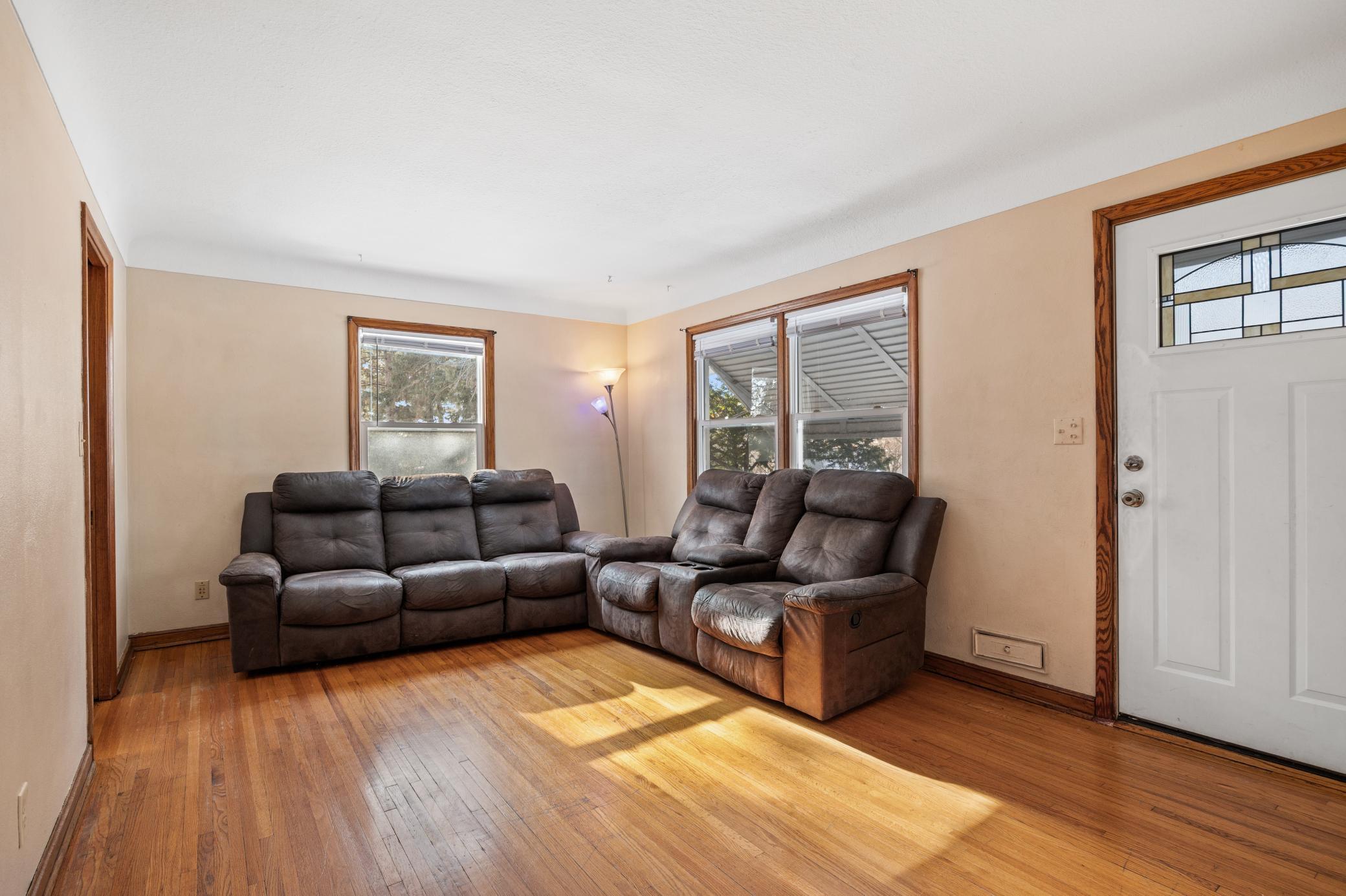 1594 Albemarle Street