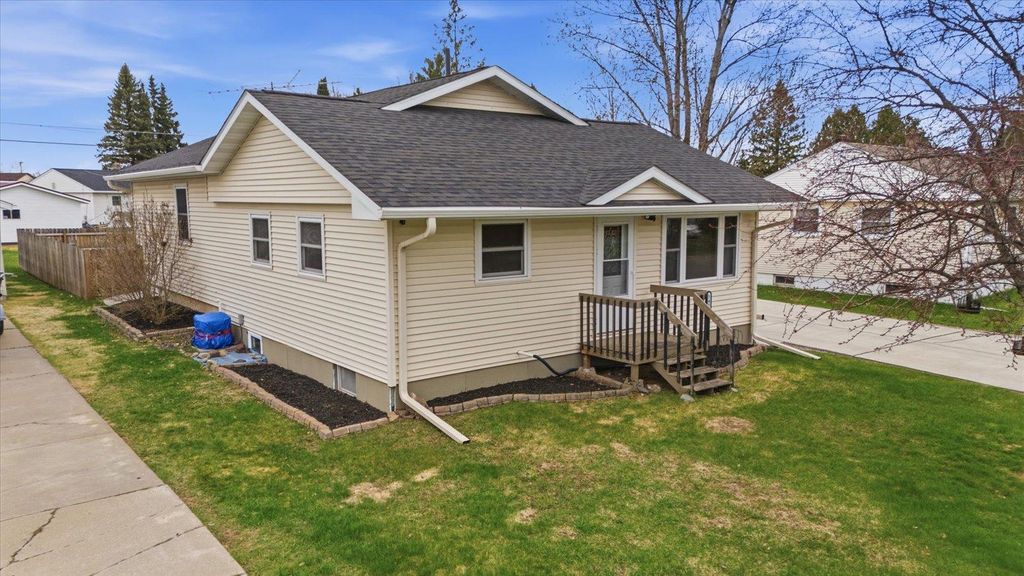 Photo of 5458 Garden Drive N, Mountain Iron, MN 55768 (MLS # 7070959)