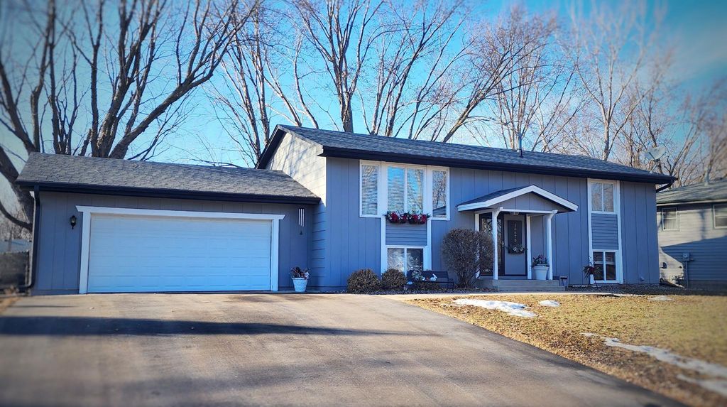 Photo of 16670 Lyons Avenue SE, Prior Lake, MN 55372 (MLS # 7022048)