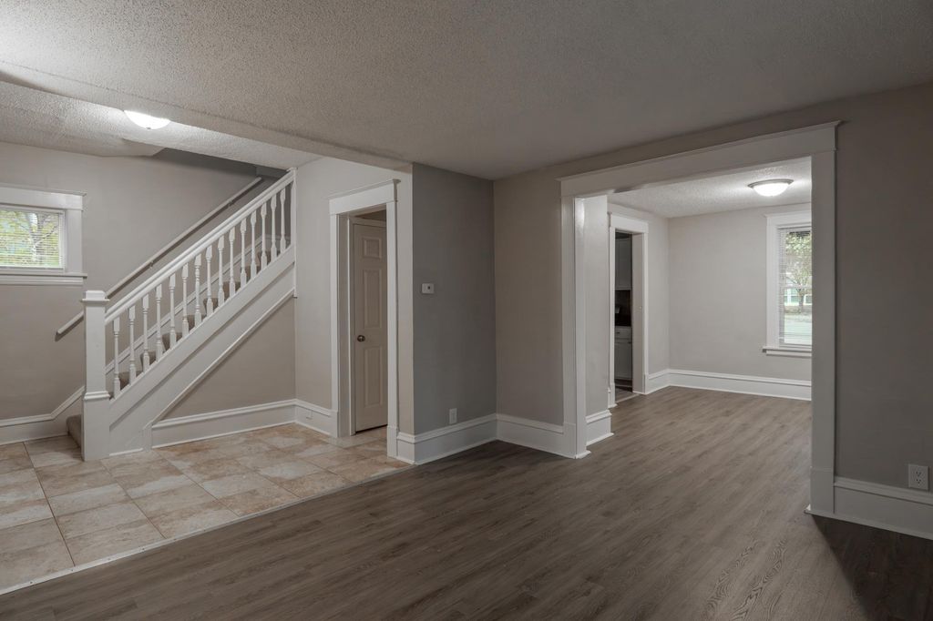 Photo of 3815 2nd Avenue S, Minneapolis, MN 55409 (MLS # 7020045)