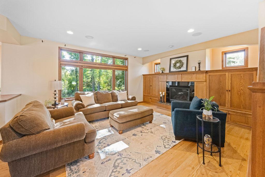 19604 Cambridge Court