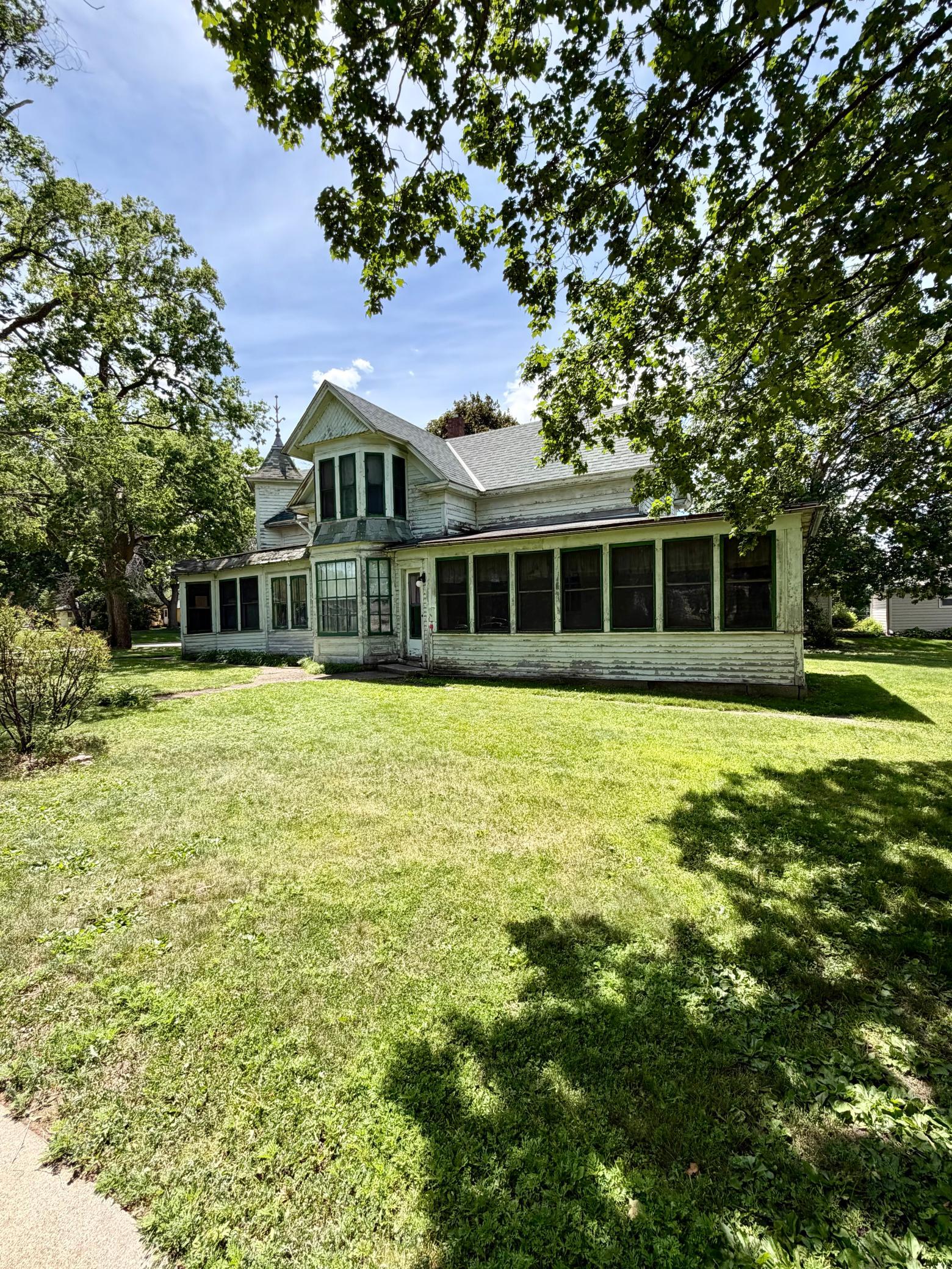 400 W Main Street