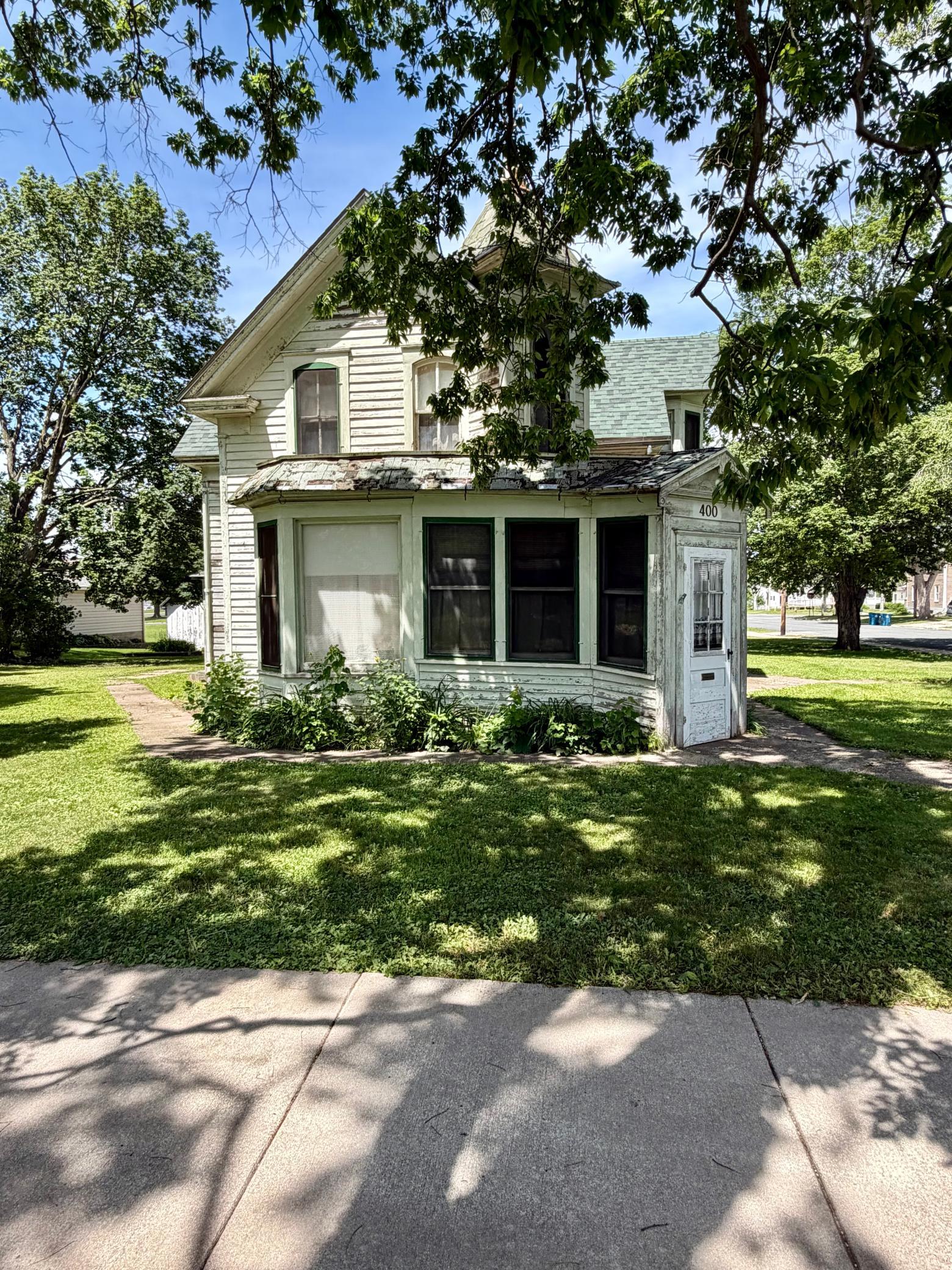 400 W Main Street