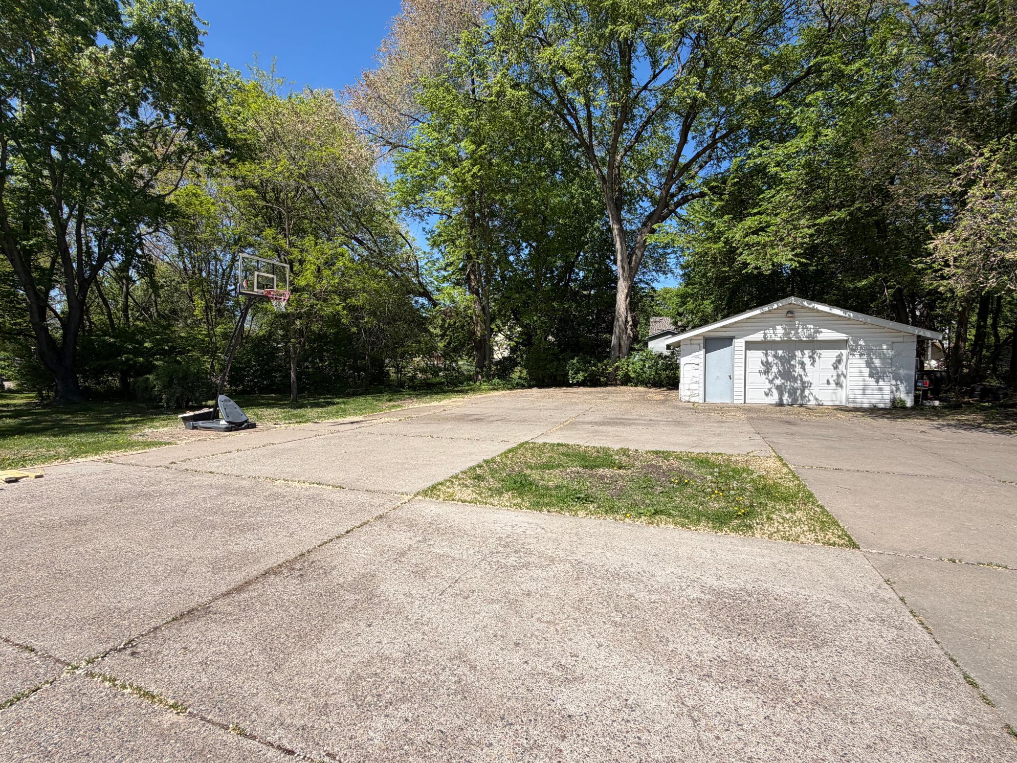 313 E Broadway Street