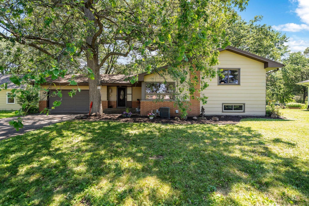 Photo of 7703 49th Avenue N, New Hope, MN 55428 (MLS # 7089471)