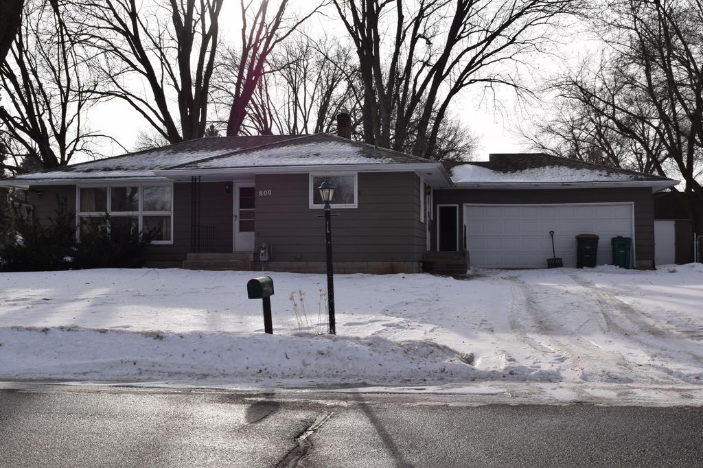 Photo of 800 Sumac Lane, Glencoe, MN 55336 (MLS # 6817651)